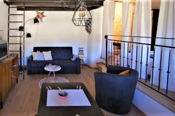 Very Nice Apartment Industrial Style Ascros